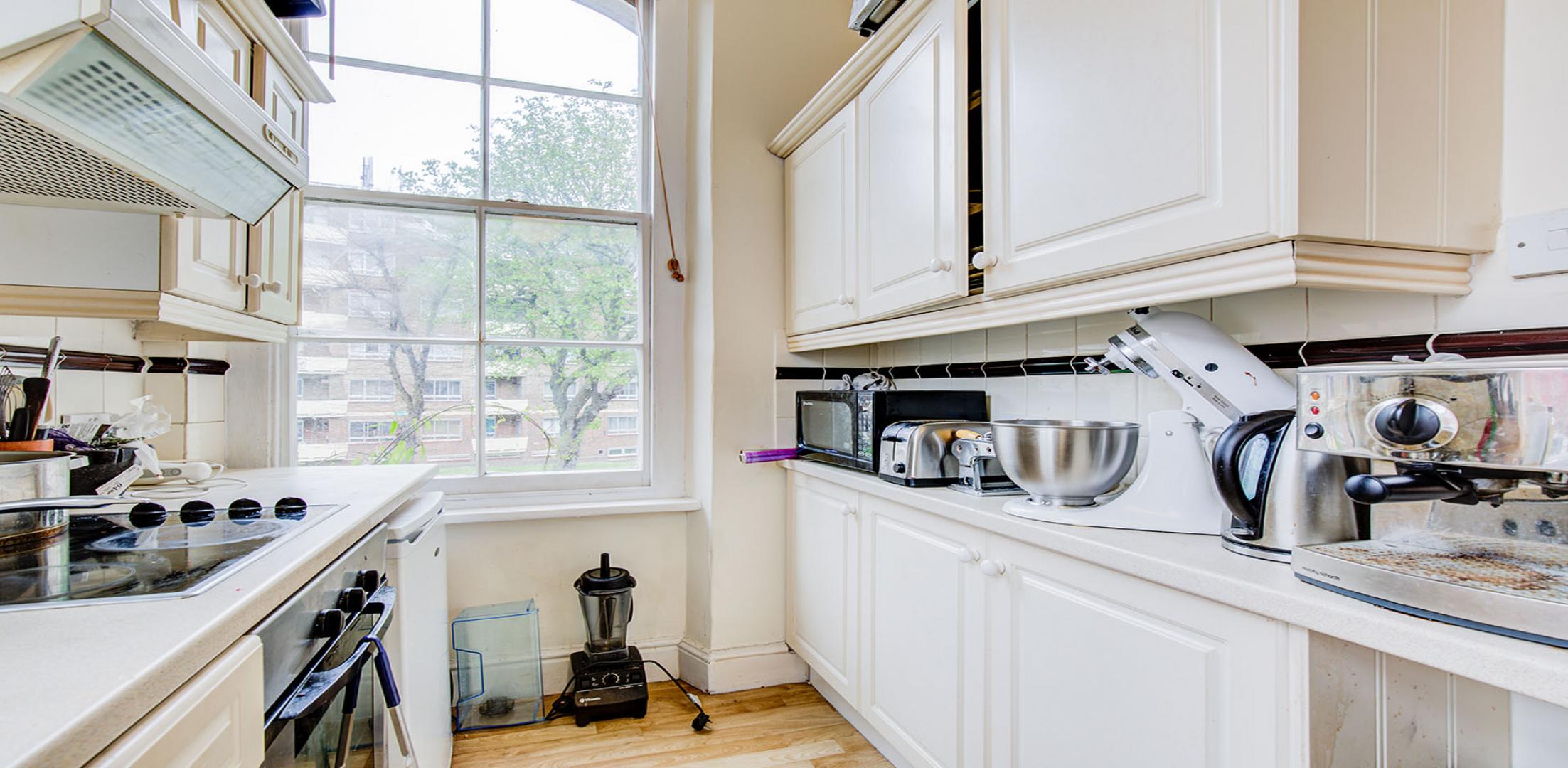 			2 Bedroom, 1 bath, 1 reception Apartment			 West End Lane, WEST HAMPSTEAD